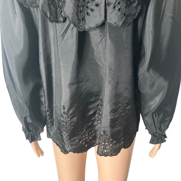 Topshop Eyelet Blouse Womens Size 4 Black Button Front - Picture 15 of 16